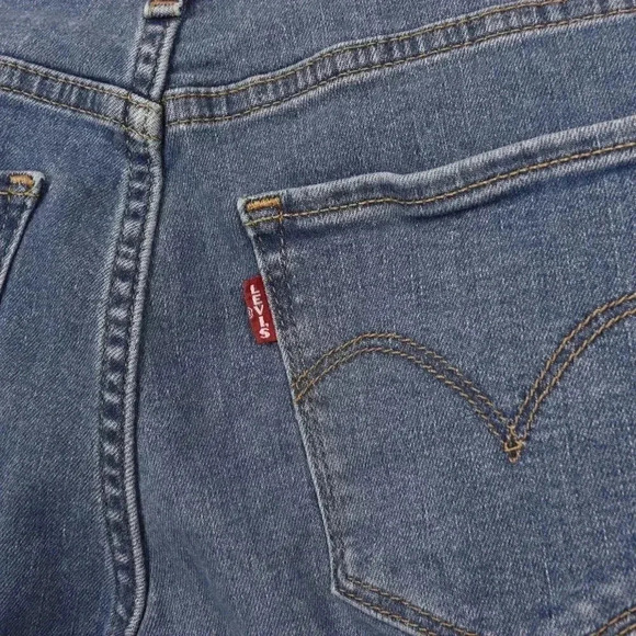 Levi's Premium Jeans 724 High Rise Slim  Straight Crop Jean Blue Raw Hem Size 25 - Picture 8 of 16